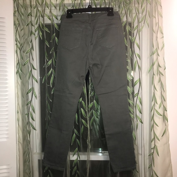 3 pairs of pants- Size 10 - Picture 5 of 8